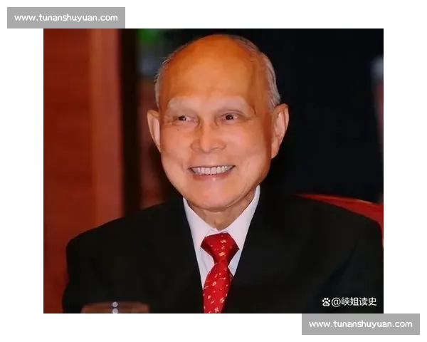 19 载追忆霍英东：赤子丹心照家国